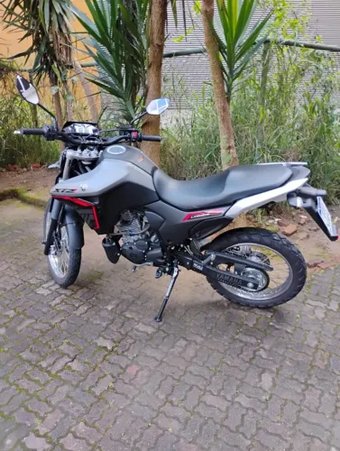 vendo moto xtz lander conect