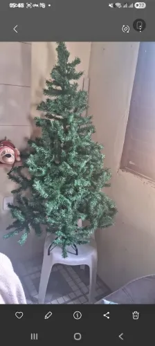Arvore de natal 1.50 novinha na caixa