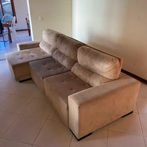 Sofá 3 lugares com Chaise semi novo