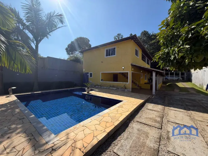 Chácara com 4 Quartos e 3 banheiros à Venda, 1.000 m² por R$ 750.000 Cód. ch2774