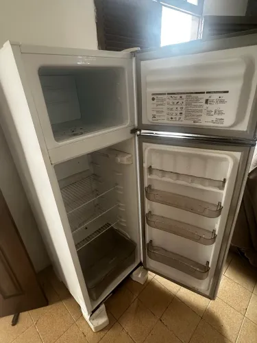 Geladeira Esmaltec - Venda