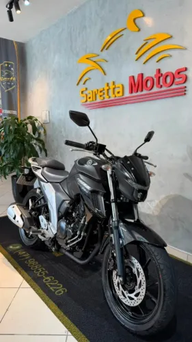 Yamaha FZ25 Fazer ABS 2023 - Preta