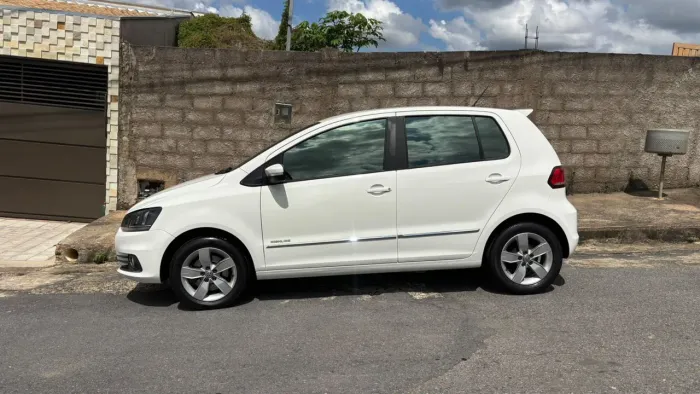 Volkswagen Fox Highline 1.6 Flex 16V 5P 2017