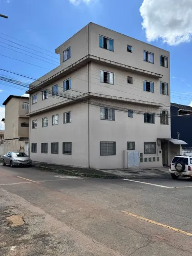 Aluga-se Apartamento 2 Quartos na Candangolandia