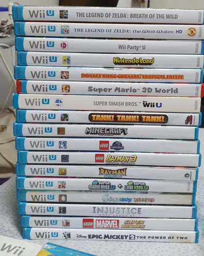 17Jógos WII U. + Controle WII Peach rosa original com caixa.