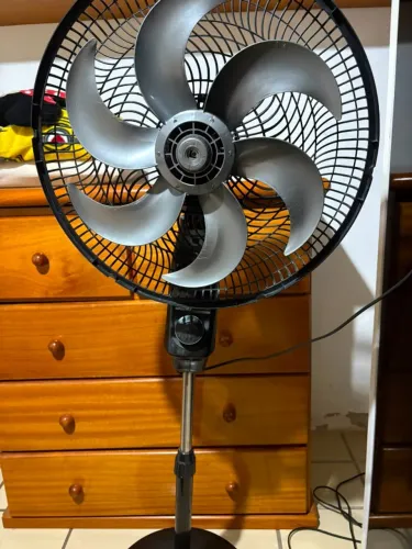 Ventilador Mallory Coluna 40cm Funciona - Precisa Manutenção / Para Conserto