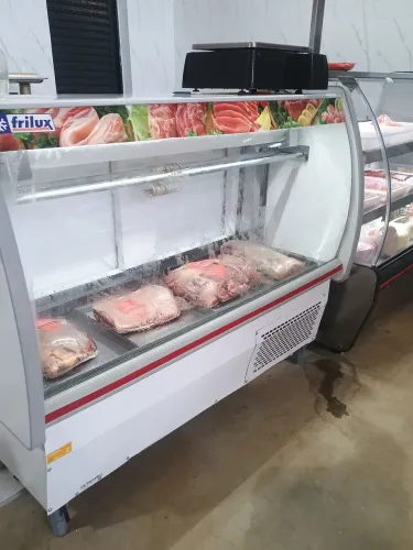 Vendo equipamentos para açougue ou mercado