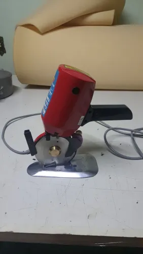 Maquina de corte de tecido 110v