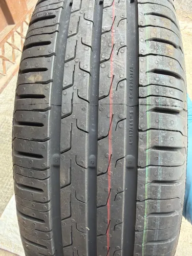 Pneu aro 14 continental EcoContact6 165/70/14 novo