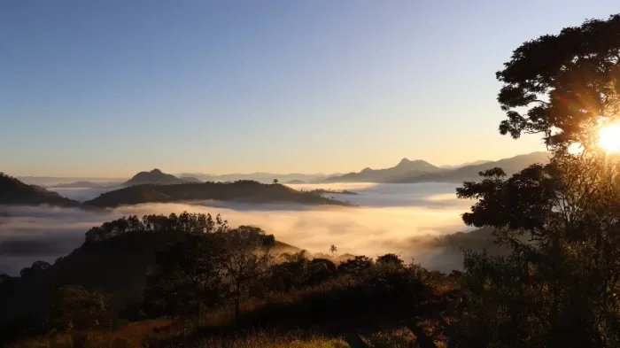 Vendo Terreno na Subida da Vila Maria, Piranguçu - Campos do Jordão