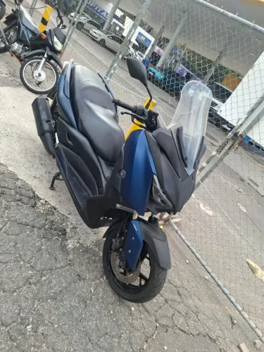 Yamaha Xmax 2021
