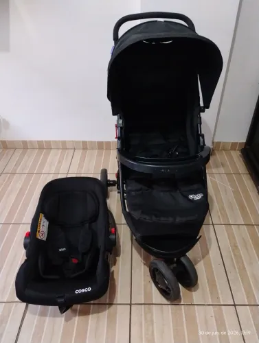 Carrinho de bebê Cosco kids 3 rodas 0 a 15kg
