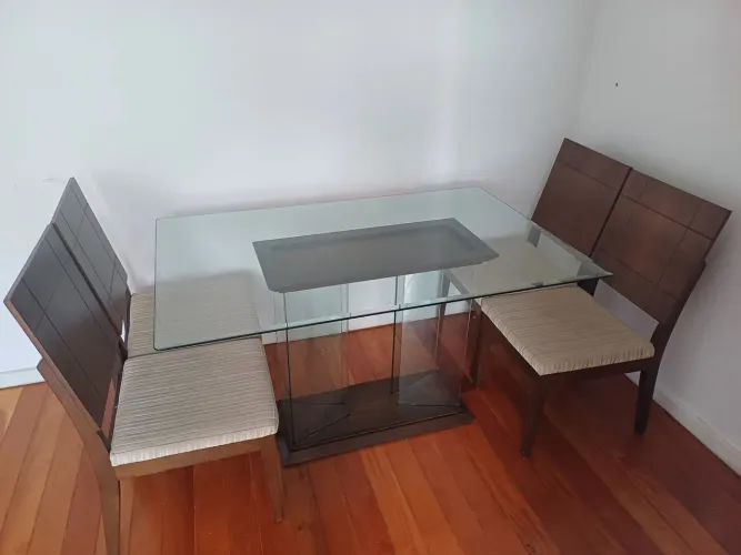 Vendo mesa de madeira