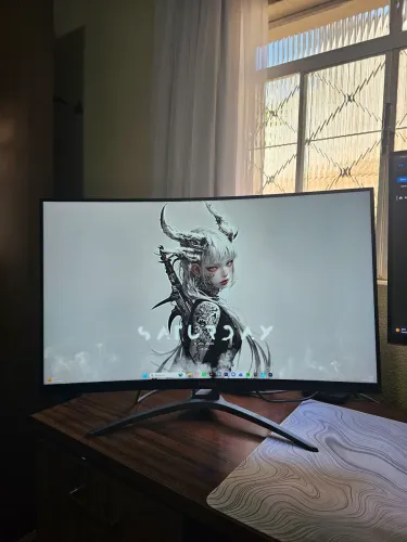 Monitor Gamer Agon AOC 32 polegadas 165hz Curvo