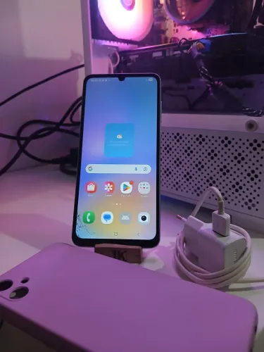 Samsung A05 128GB 8Ram