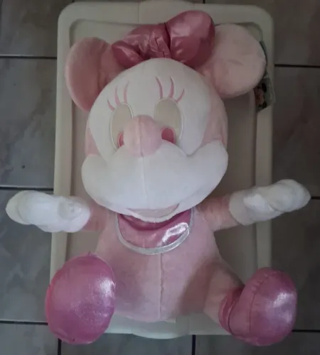 Minne Mouse " Baby Rosa " Medida 40cm x40cm 