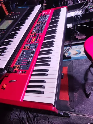 Nord Stage 2 EX HP76