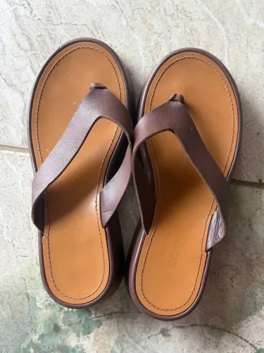 Sandália Arezzo Flatform Thong