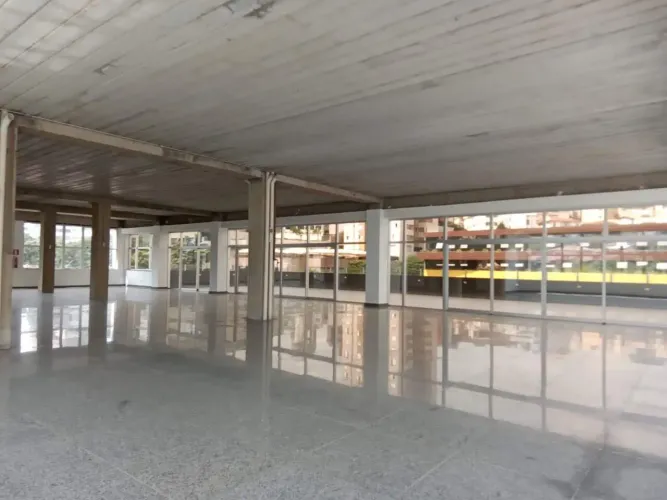 Andar corrido comercial para locação na Raja Gabaglia