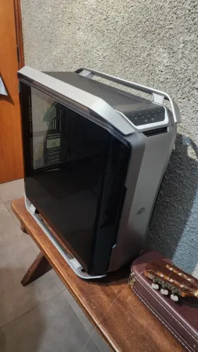 Gabinete Cooler Master COSMO 700P