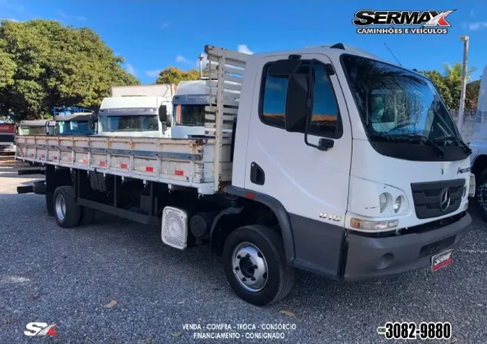 M.Benz Accelo 815