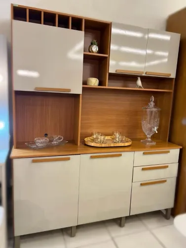 Armário de Cozinha / NOVO / com FRETE GRÁTIS para BH e MONTAGEM