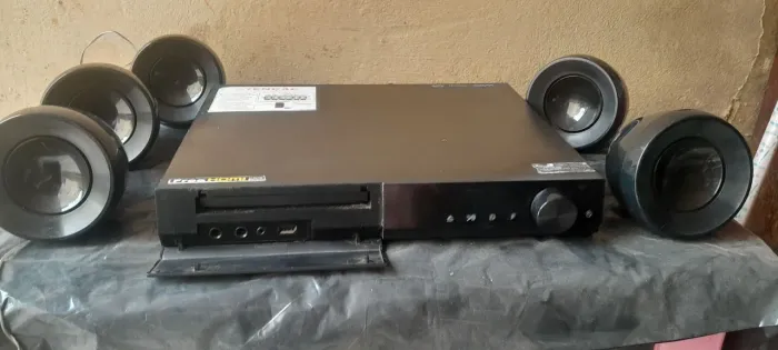HOME THEATER LG