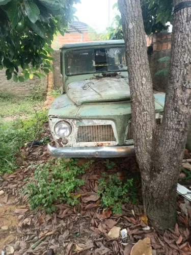 Rural a venda para aproveitar peças 