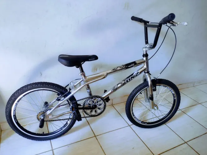 BMX cromada Nova só pedalar 