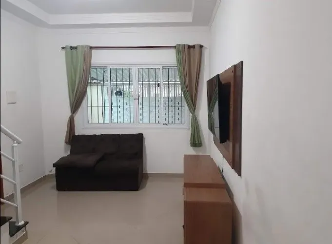 Sobrado com 2 dormitórios à venda, 90 m² por R$ 500.000 - Aviação - Praia Grande/SP