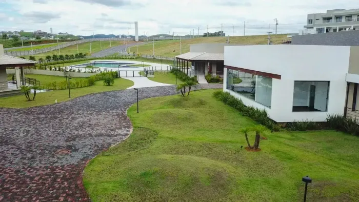 Lote a venda com 429,44 m² no Bosque da Limeira - Resende - RJ