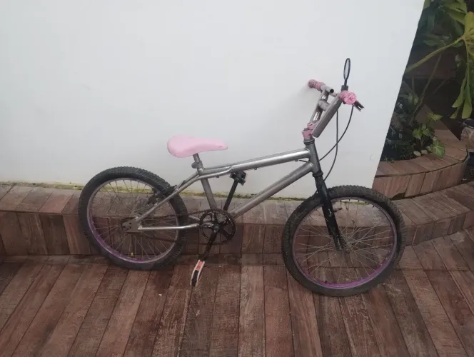 Bicicleta aro 20 cromada