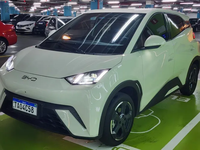 BYD Dolphin Mini (Elétrico) 2025