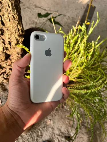 Iphone 7 com caixa ótimo estado