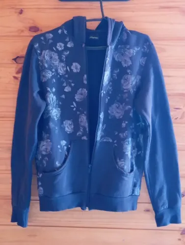 Jaqueta moletom Malwee azul marinho flora tamanho P