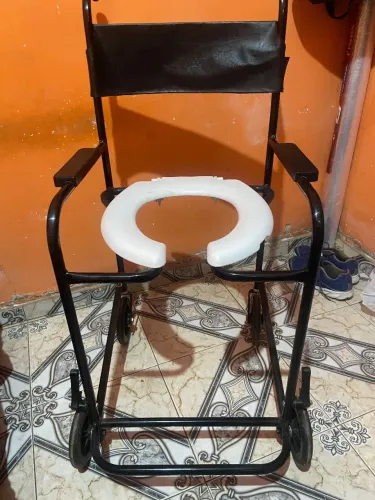 Cadeira higiênica (Seminova)