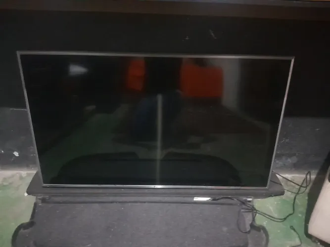 Tv, smart em ótimo estado