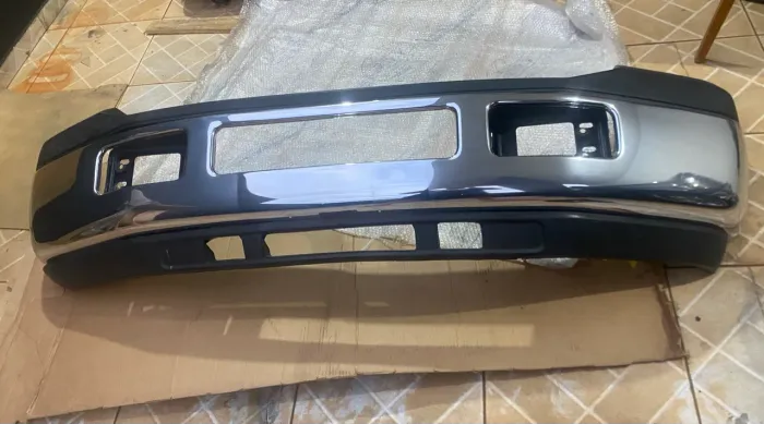 Pára-choque dianteiro original Ford F 250 completo