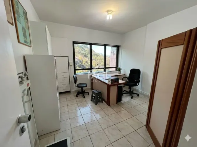 Loja à venda em Santa Lúcia, Vitória | 35m² e 1 banheiro