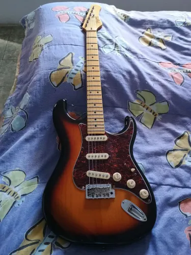 Guitarra Tagima T635 Classic Series
