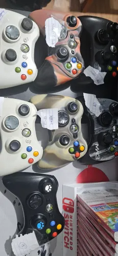 Controles xbox 360 originais para peças ou arrumar 