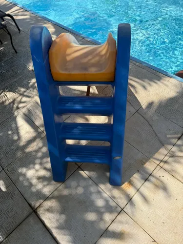 Escorregador infantil para piscina xalingo