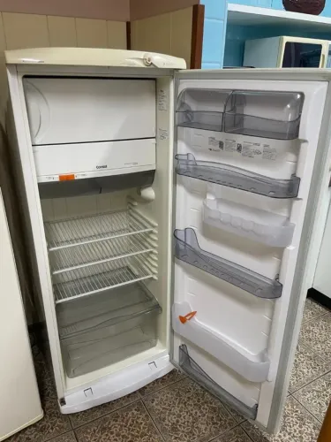 Geladeira Consul 220 litros