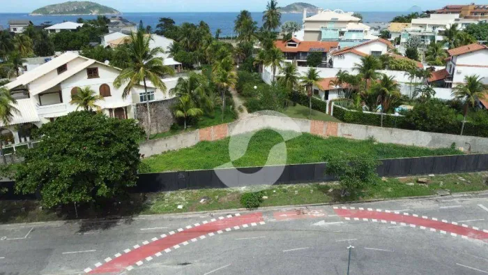 Terreno à venda, 290 m² por R$ 1.350.000,00 - Camboinhas - Niterói/RJ