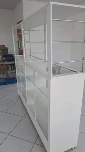 Balcão Grande MDF Usado em Bom Estado - Loja de Roupa, Armarinhos, Mercearia, Conveniencia