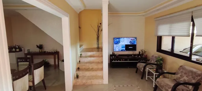 Casa comercial para venda em Jardim Nomura, 182m²
