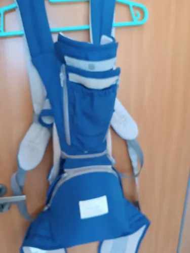 Bebê canguru com assento na casa e azul, entrega grátis para toda João pessoa PB
