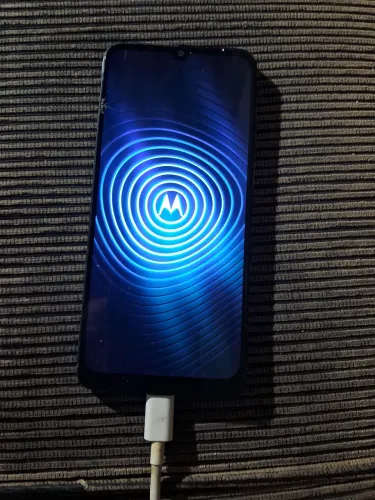 Vendo celular Motorola prá trocar a tela