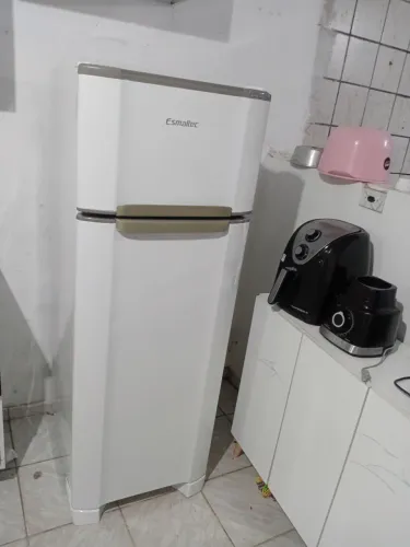 Geladeira dúplex gelo seco bem novinha