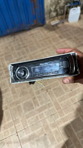 Rádio pioneer com Bluetooth 